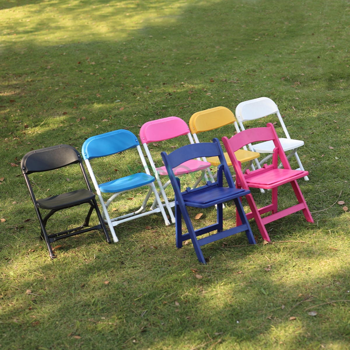 Kids Resin Folding Chair With Safety Lock1.png