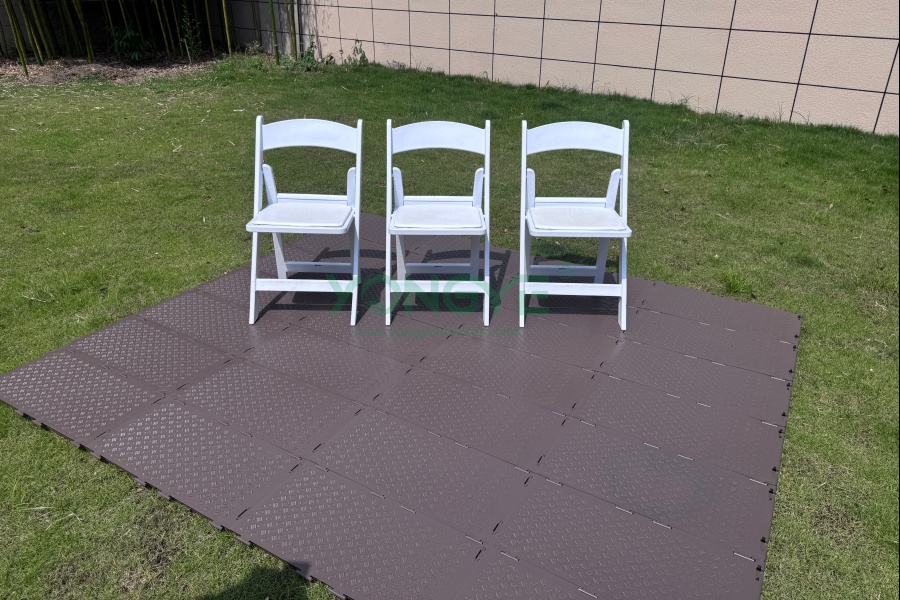 Brown plastic floor(1).png