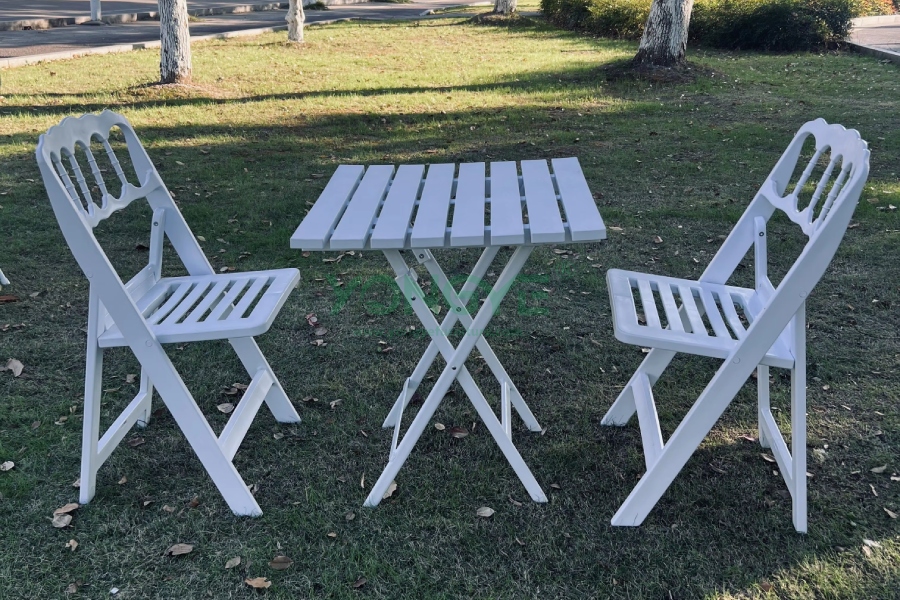 Resin Table (Garden Table)2.png