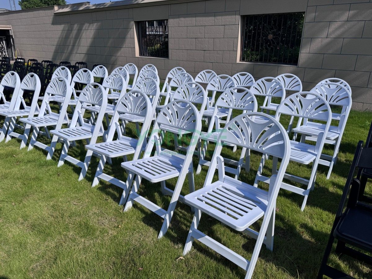 Resin Folding Chair Fan back& Slat seat pad2.jpg