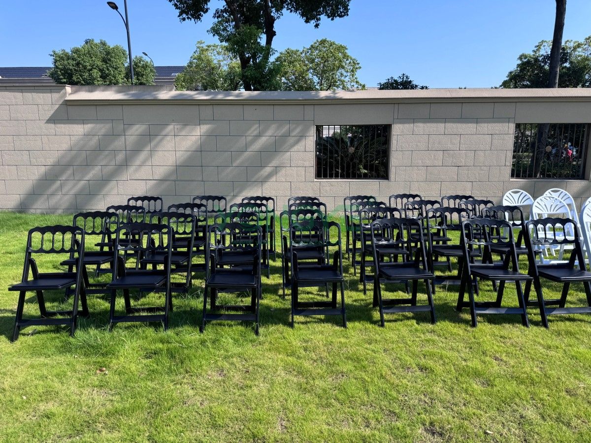 Napoleon Resin Folding Chair12.jpg