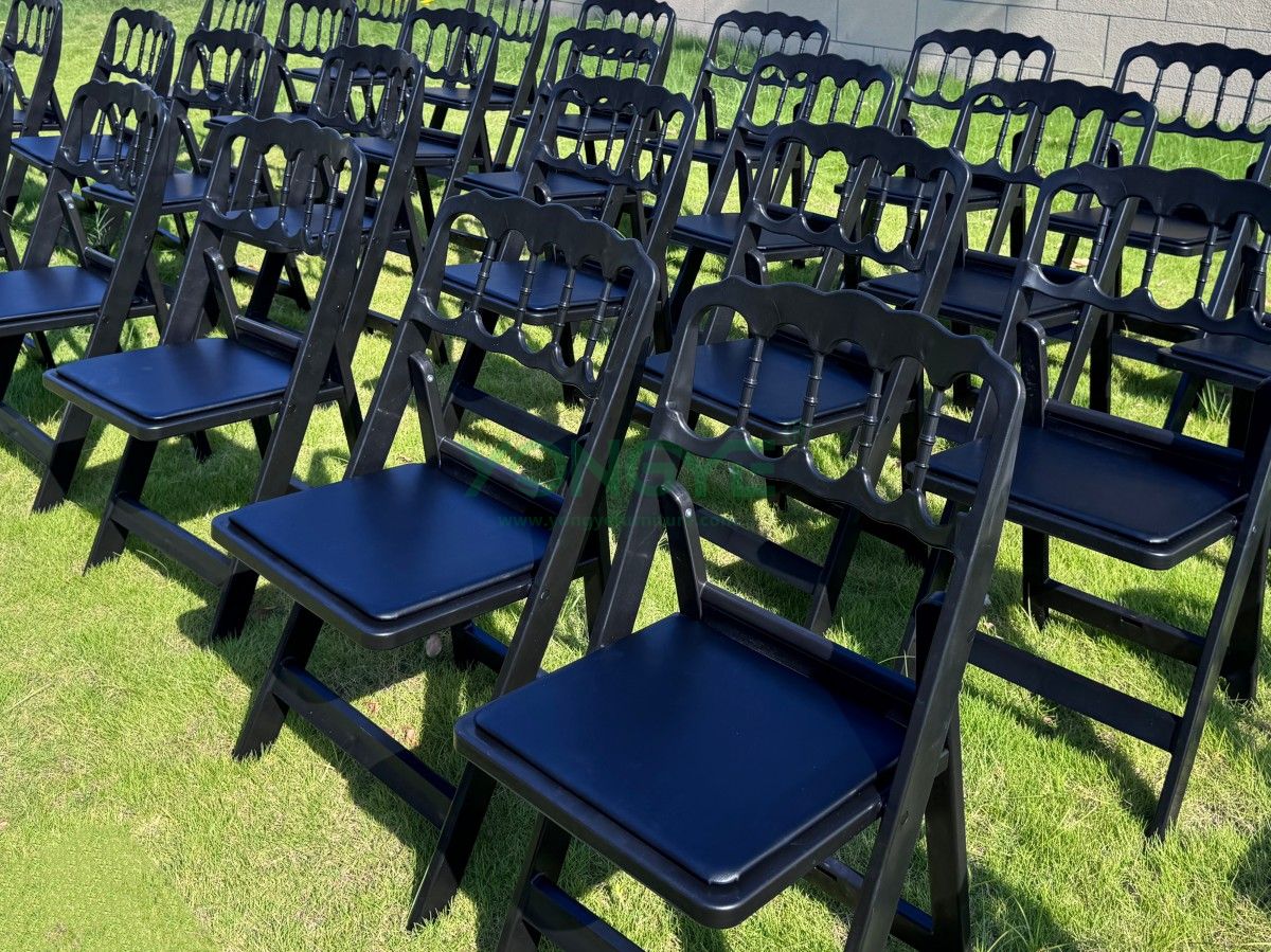 Napoleon Resin Folding Chair11.jpg