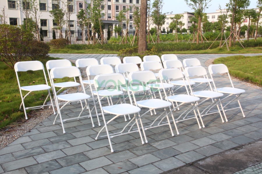 Arc Shape BackSteel & Plastic Folding Chair2.png