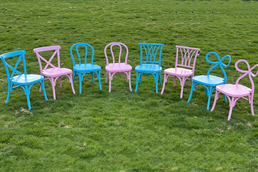 Kids Resin Willow Chair3.png