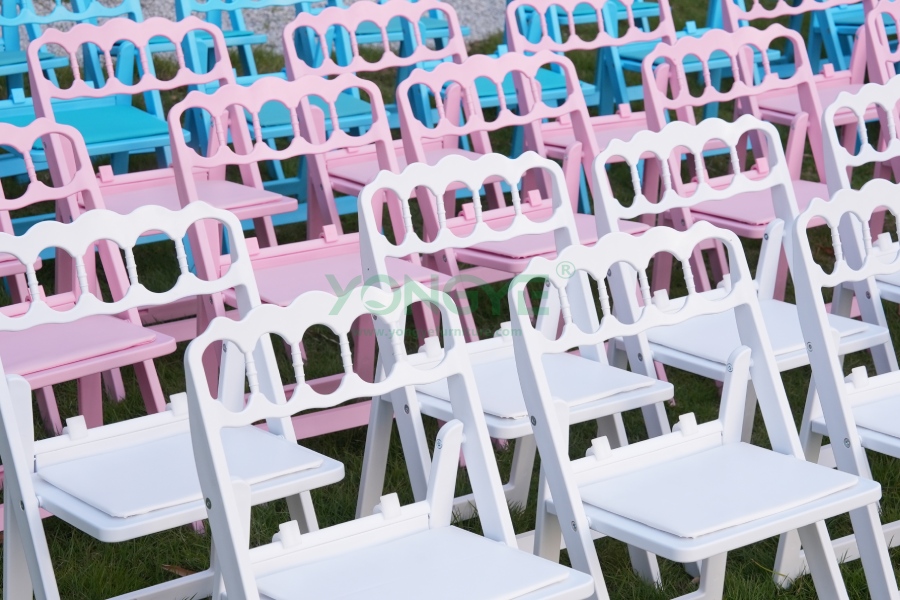 Kids Resin Napoleon Chair1.png